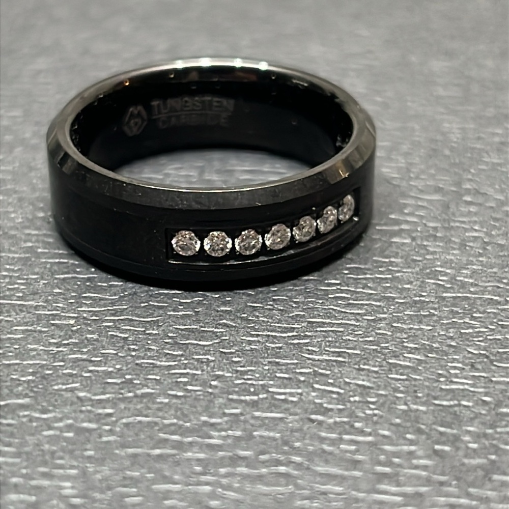 MENS TUNGSTEN MOISSANITE BLACK BAND. NWT SIZE 7-13 AVAILABLE AT REQUEST - Picture 3 of 12